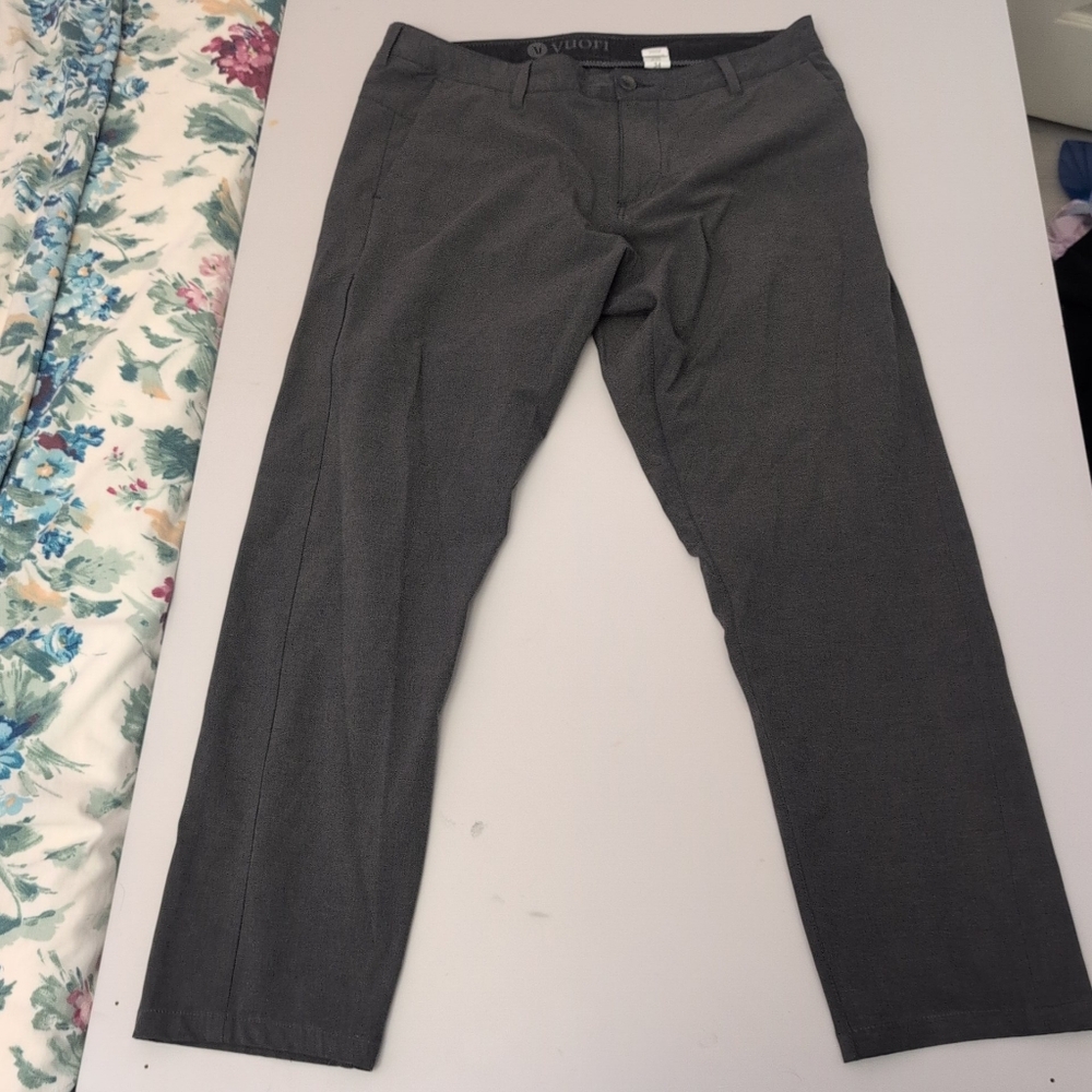 Vuori Men's Gray Pants 34x28